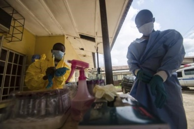 Tìm ra huyết thanh ngăn đại dịch Ebola